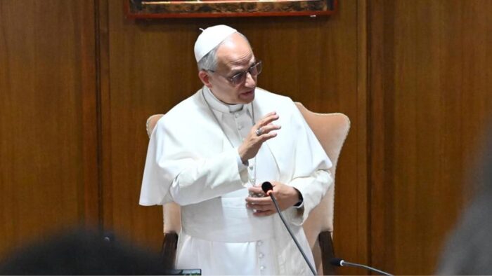 Papa León XIV durante la presentación de la encíclica Magnifica Humanitas